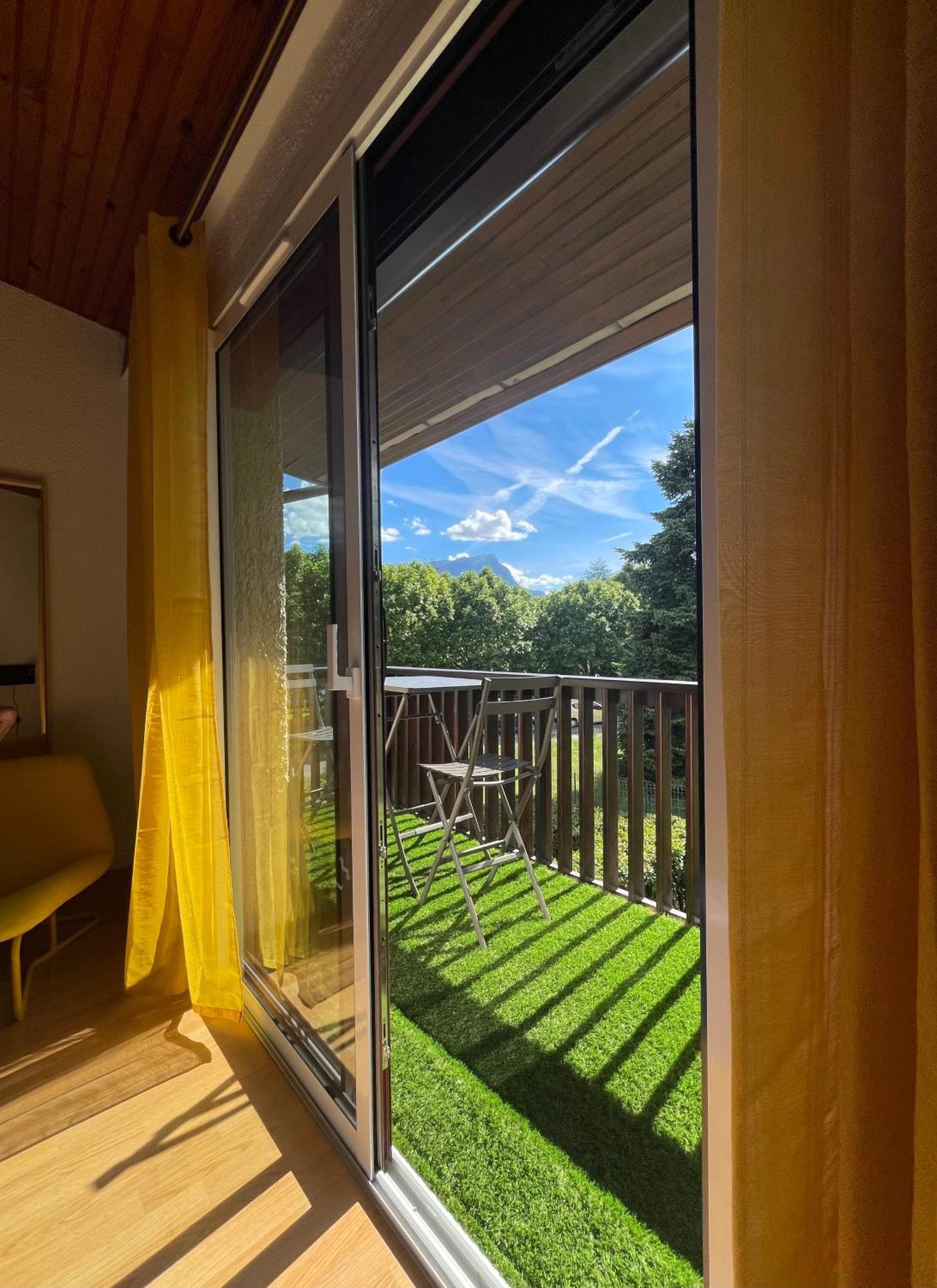 Maison Tres Agreable Avec Exterieurs, Bien Situee Au Plan D'Eau Embrun Kültér fotó