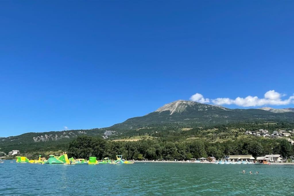 Maison Tres Agreable Avec Exterieurs, Bien Situee Au Plan D'Eau Embrun Kültér fotó